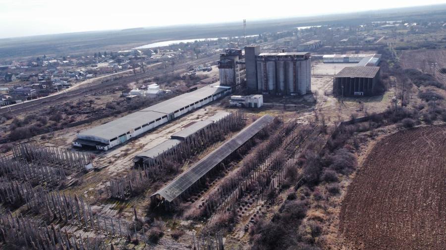 Spațiu industrial, de 25,831 mp, în Periș