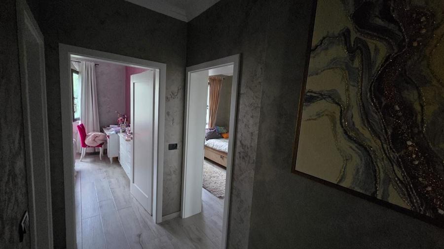 Casă individuală cu 4 camere decomandat cu Canalizare în Braytim