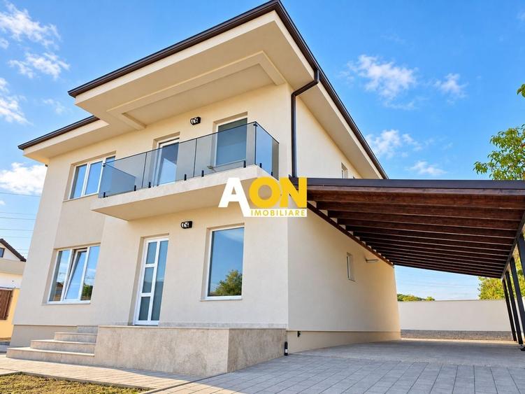Casă individuală cu 4 camere cu Canalizare în Cetate