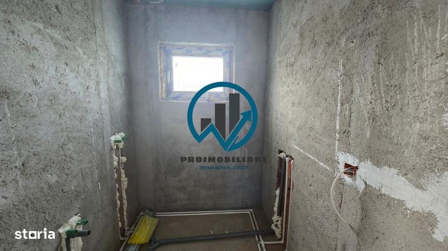 Apartament cu 3 camere în Craiovei