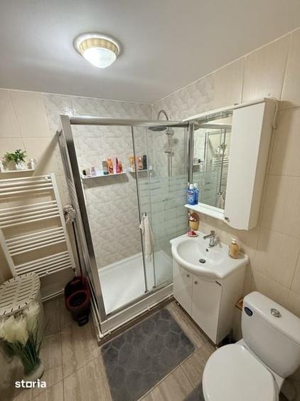 Apartament cu 3 camere în Crângași