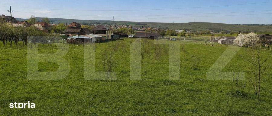 Teren de 1300 mp, în Aghireșu