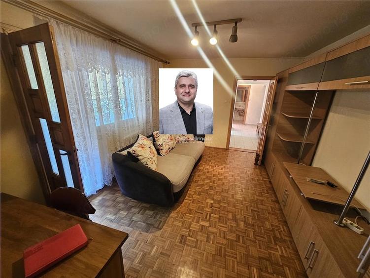 Apartament cu 3 camere semidecomandat în Cuptoare (Reșița)