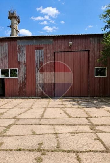 Spațiu industrial, de 1,380 mp, în Exterior Sud