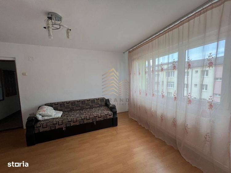 Apartament cu 2 camere semidecomandat în Central