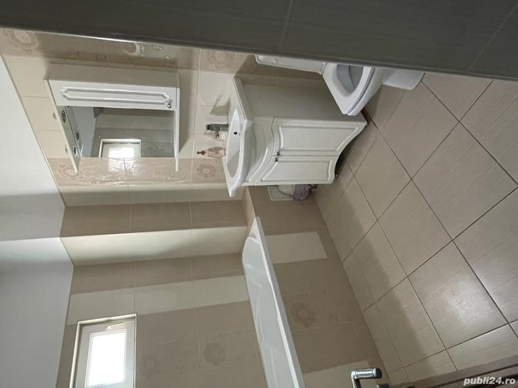 Casă cu 6 camere în Casa de Cultură