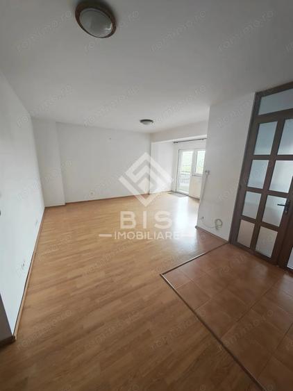 Apartament cu 2 camere decomandat în Sud