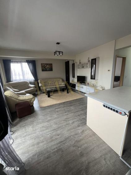 Apartament cu 3 camere, mobilat în Central