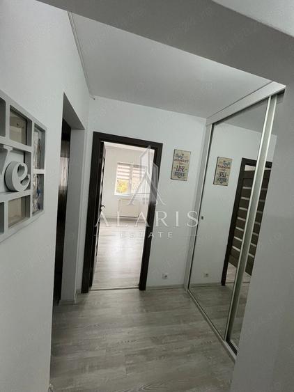 Apartament cu 3 camere decomandat, mobilat în Lipovei