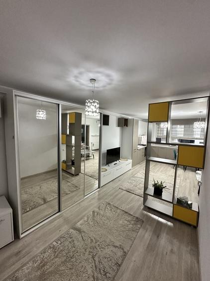 Apartament cu 2 camere decomandat în Florești