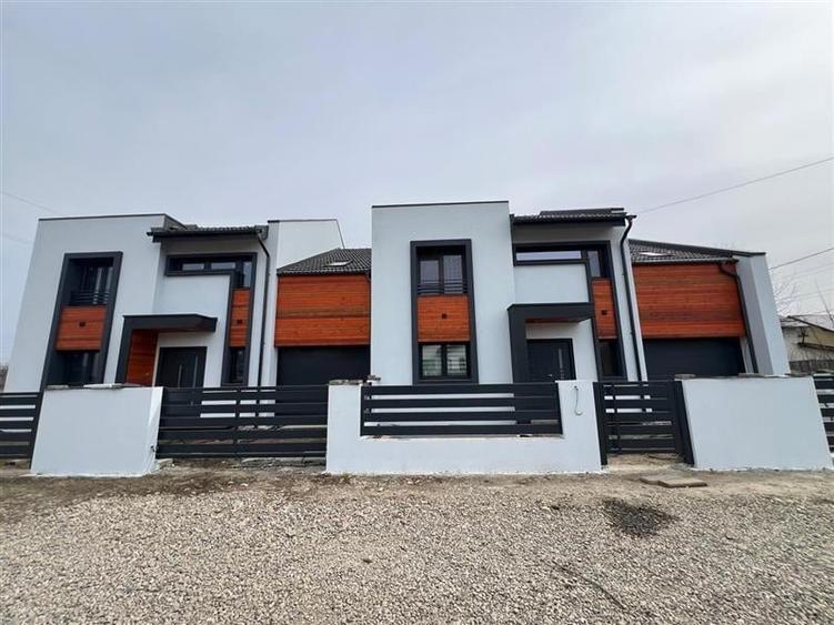 Duplex cu 4 camere cu Teren 510 Mp în Exterior Nord