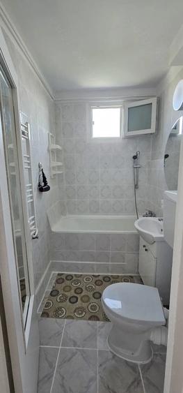 Apartament cu 2 camere decomandat în Drumul Taberei