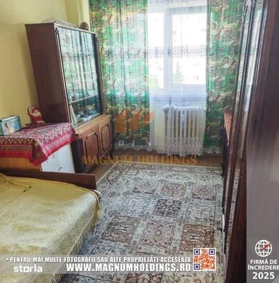 Apartament cu 3 camere decomandat în Găvana