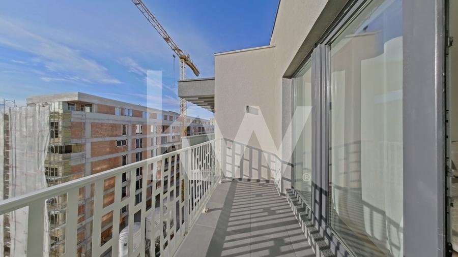 Apartament cu 2 camere decomandat, mobilat în Tractorul