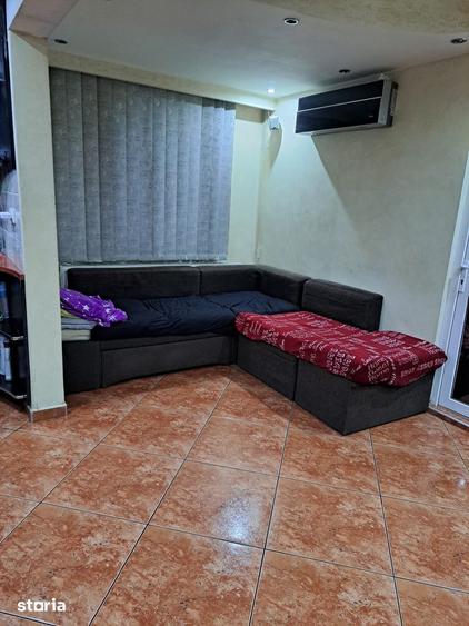 Apartament cu 3 camere în Decebal