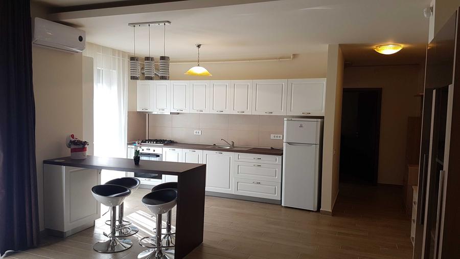 Apartament cu 2 camere decomandat în Dumbrăvița