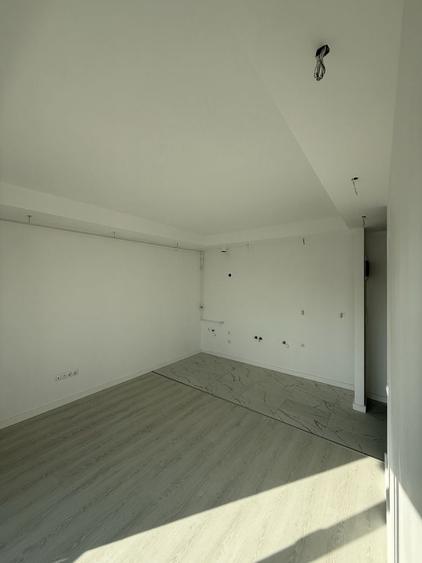 Apartament cu 2 camere decomandat în Tunari