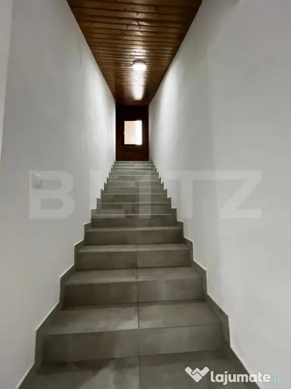 Casă cu 7 camere cu Teren 182 Mp în Beclean