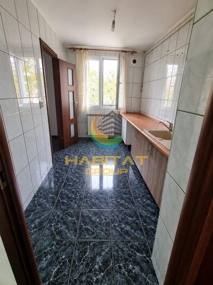 Apartament cu 3 camere semidecomandat în Prelungirea Ghencea