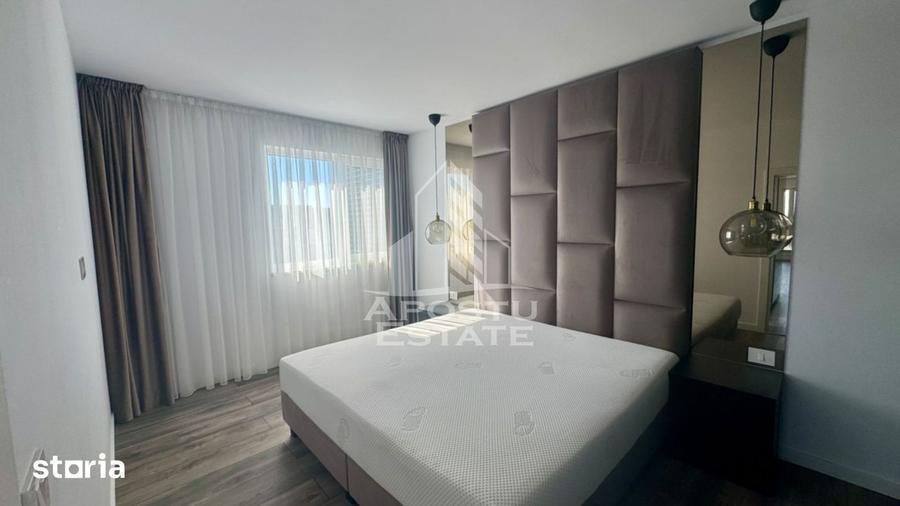 Apartament cu 2 camere, mobilat în Est
