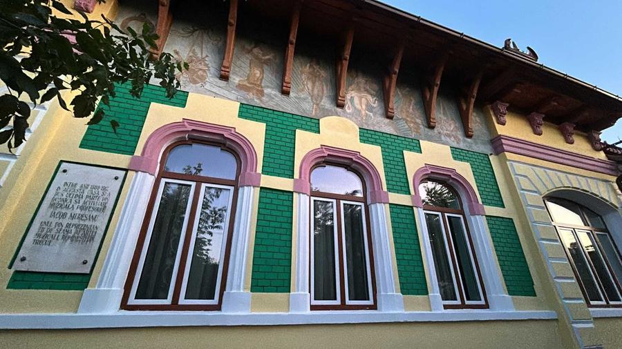 Casă cu 4 camere în Central