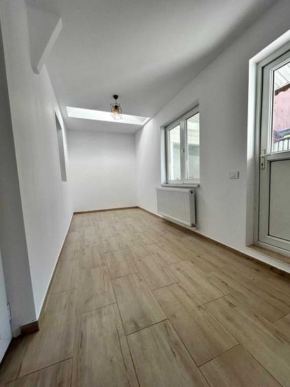 Casă cu 2 camere cu Teren 25 Mp în Muncii