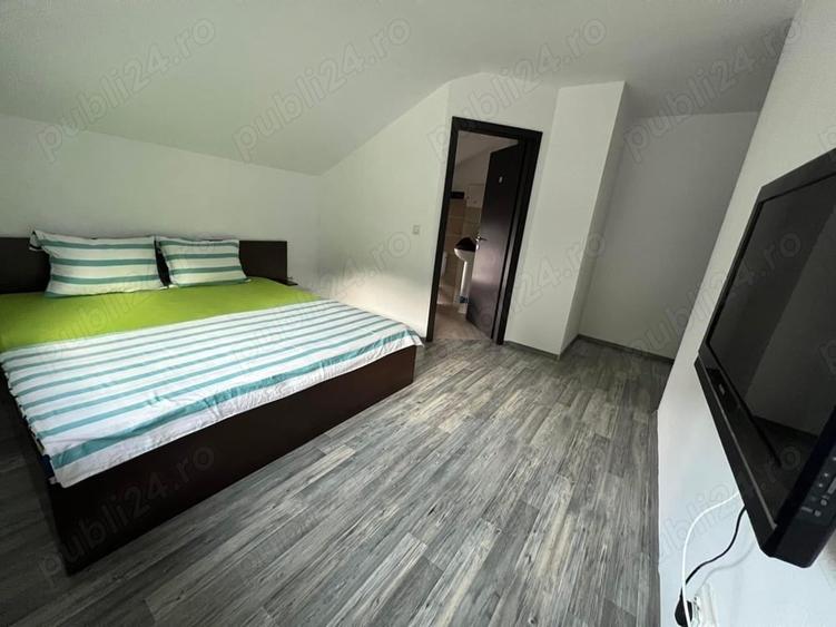 Casă cu 4 camere cu Teren 2000 Mp în Divici