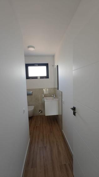 Casă individuală cu 6 camere cu Canalizare în Gheorgheni