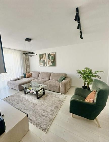 Apartament cu 2 camere decomandat în Central