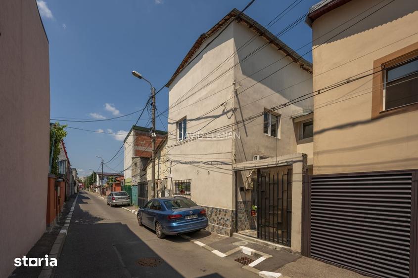 Strada Furculesti, Sector 5, Casa individuala-153 000 Euro