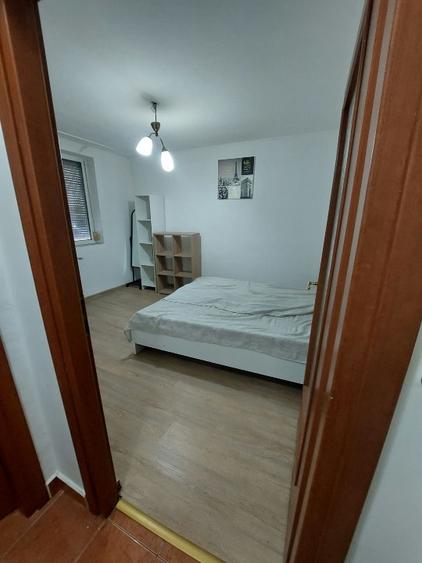 Apartament cu 2 camere semidecomandat, mobilat în Central
