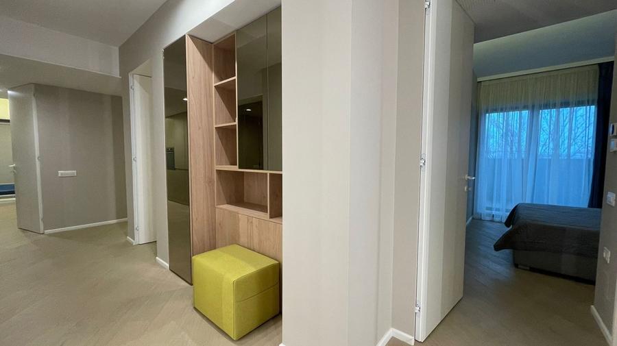 Apartament cu 3 camere decomandat, mobilat în Cotroceni