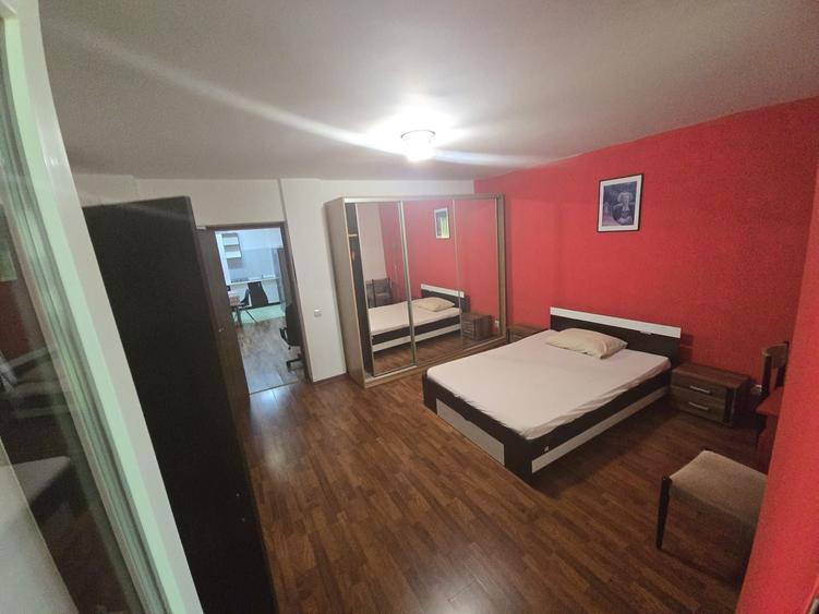 Apartament cu 2 camere decomandat în Kamsas