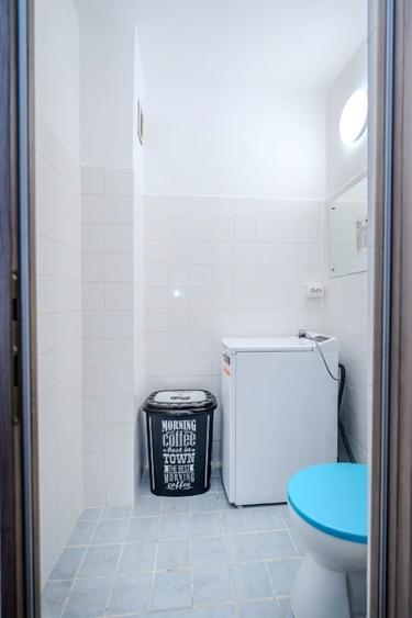 Apartament cu 3 camere decomandat, mobilat în Virtuții