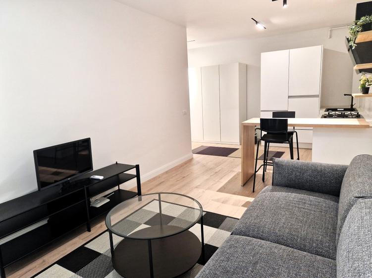 Apartament cu 2 camere semidecomandat în Tomis Nord