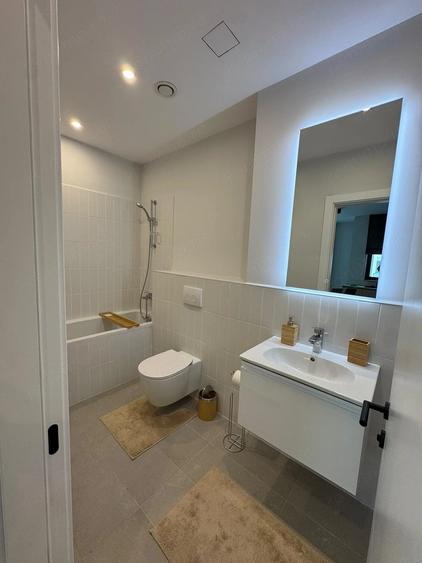 Apartament cu 2 camere decomandat în Străulești