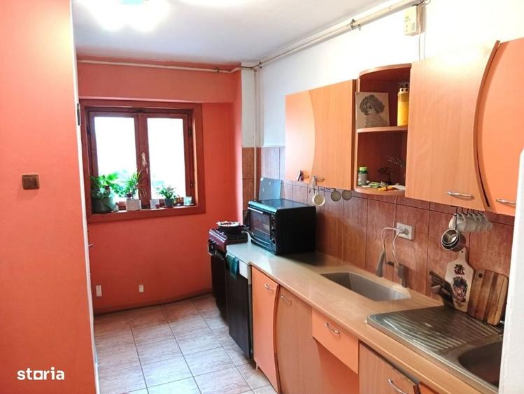 Apartament cu 4 camere decomandat în Micălaca