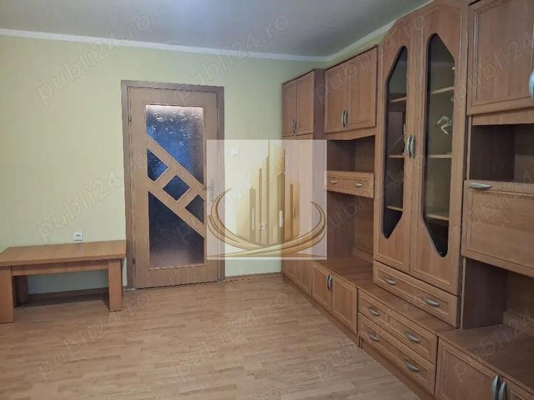 Garsonieră decomandată, mobilată în Blașcovici
