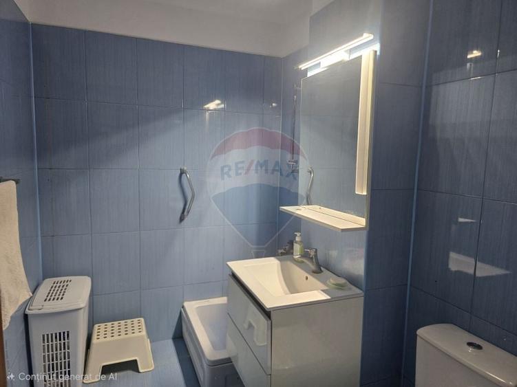 Apartament cu 2 camere decomandat, mobilat în Palazu Mare