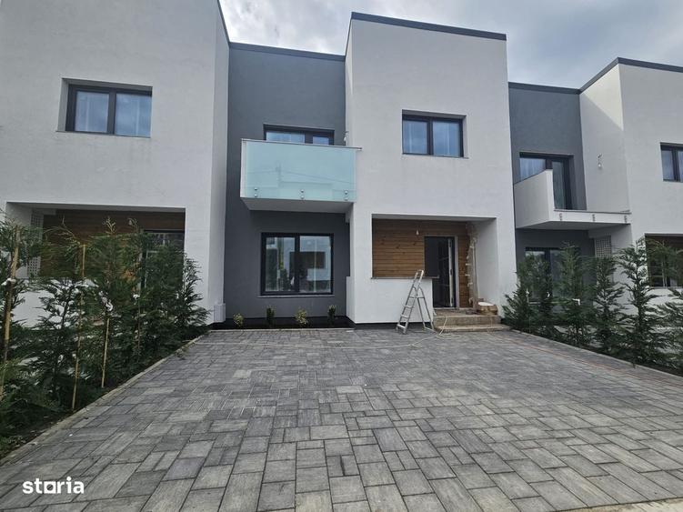 Casă cu 4 camere cu Teren 160 Mp în Valea Lupului