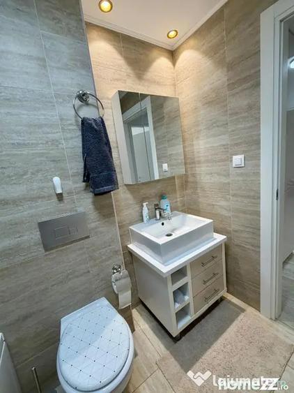 Apartament cu 3 camere semidecomandat în Ștefăneștii de Jos