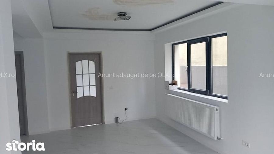 Casă cu 4 camere cu Teren 100 Mp în Vitan