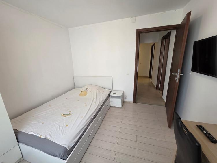 Apartament cu 3 camere decomandat în 1 Decembrie 1918