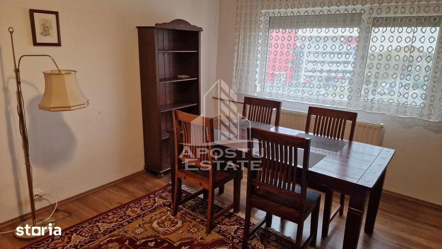 Apartament cu 3 camere decomandat, mobilat în Soarelui