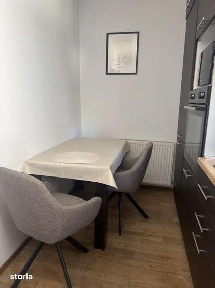 Apartament cu 2 camere decomandat în Far