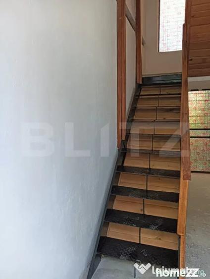 Apartament cu 3 camere decomandat în Cetate