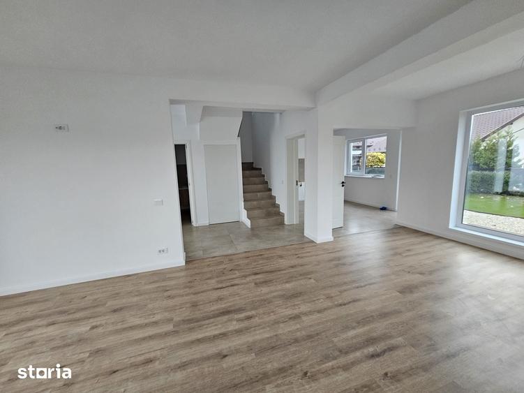 Casă cu 3 camere cu Teren 350 Mp în Moșoaia