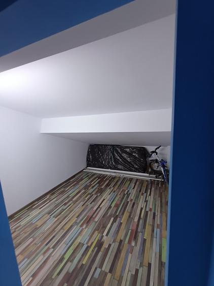 Apartament cu 3 camere decomandat, mobilat în Valea Adâncă