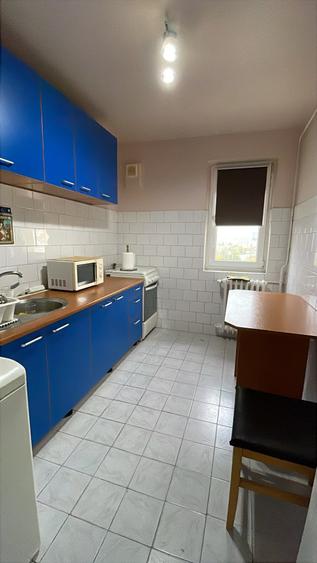 Apartament cu 2 camere decomandat în Titan