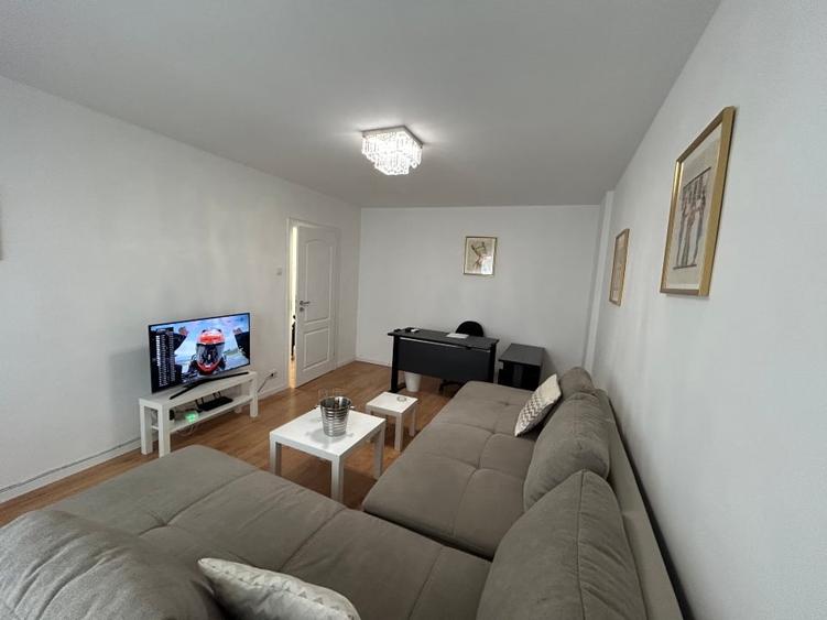 Apartament cu 2 camere decomandat, mobilat în Aviației